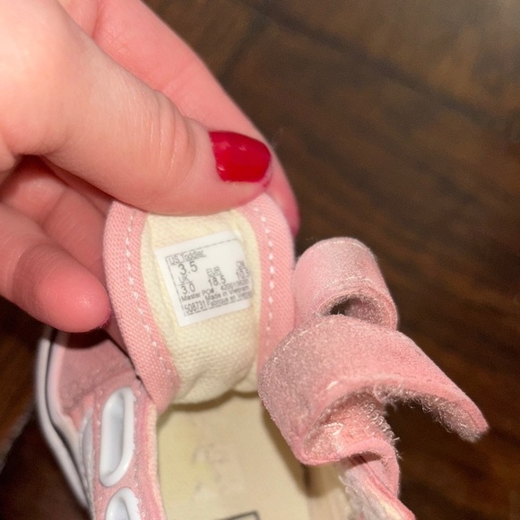 Vans Kids Pink Velcro Sneakers - Picture 7 of 7